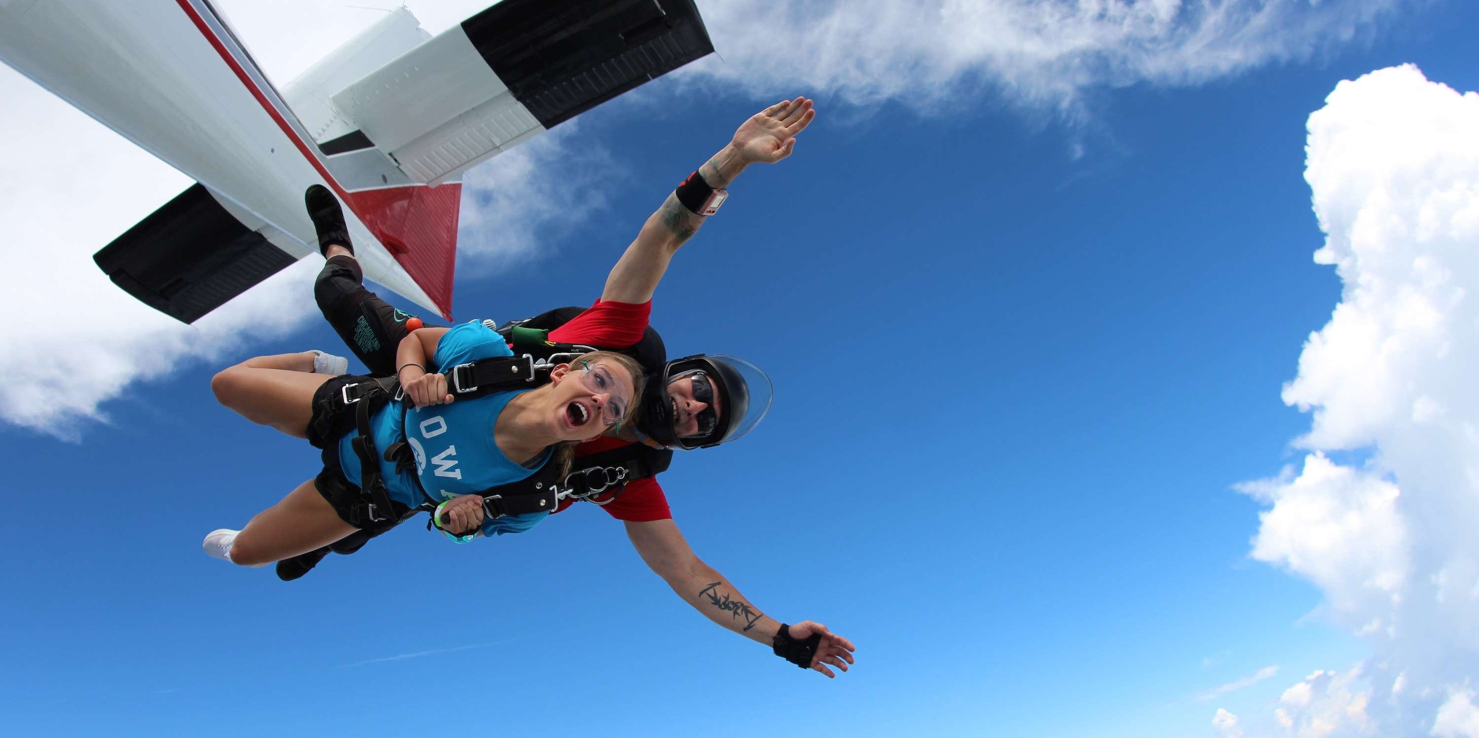 how-safe-is-tandem-skydiving-6-reasons-to-trust-your-instructor